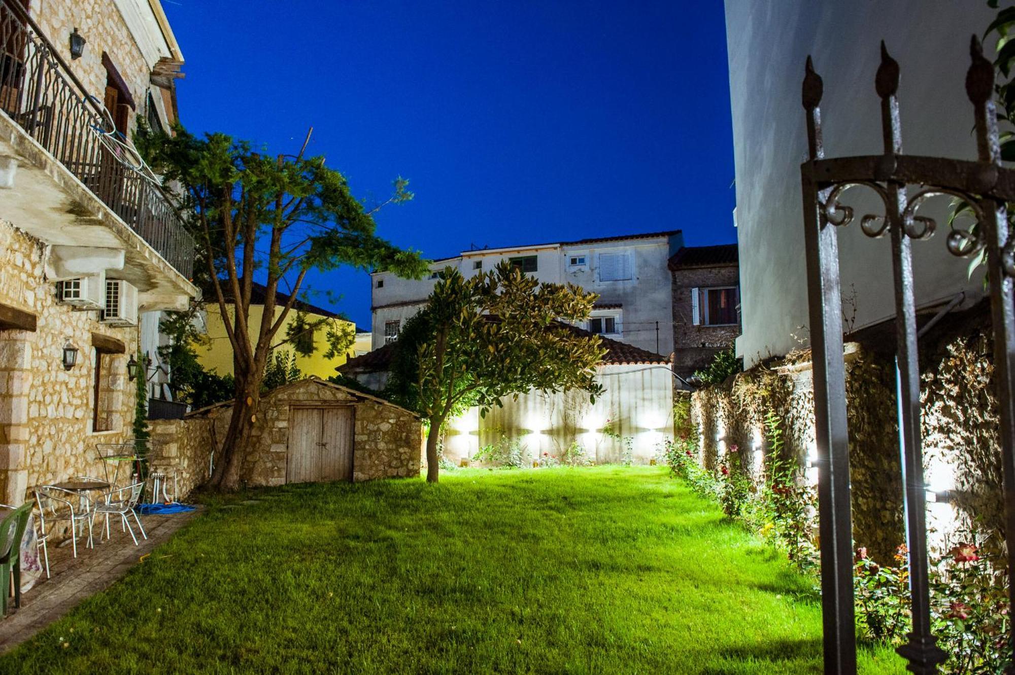 Seafront Stone Suites Vónitsa Buitenkant foto