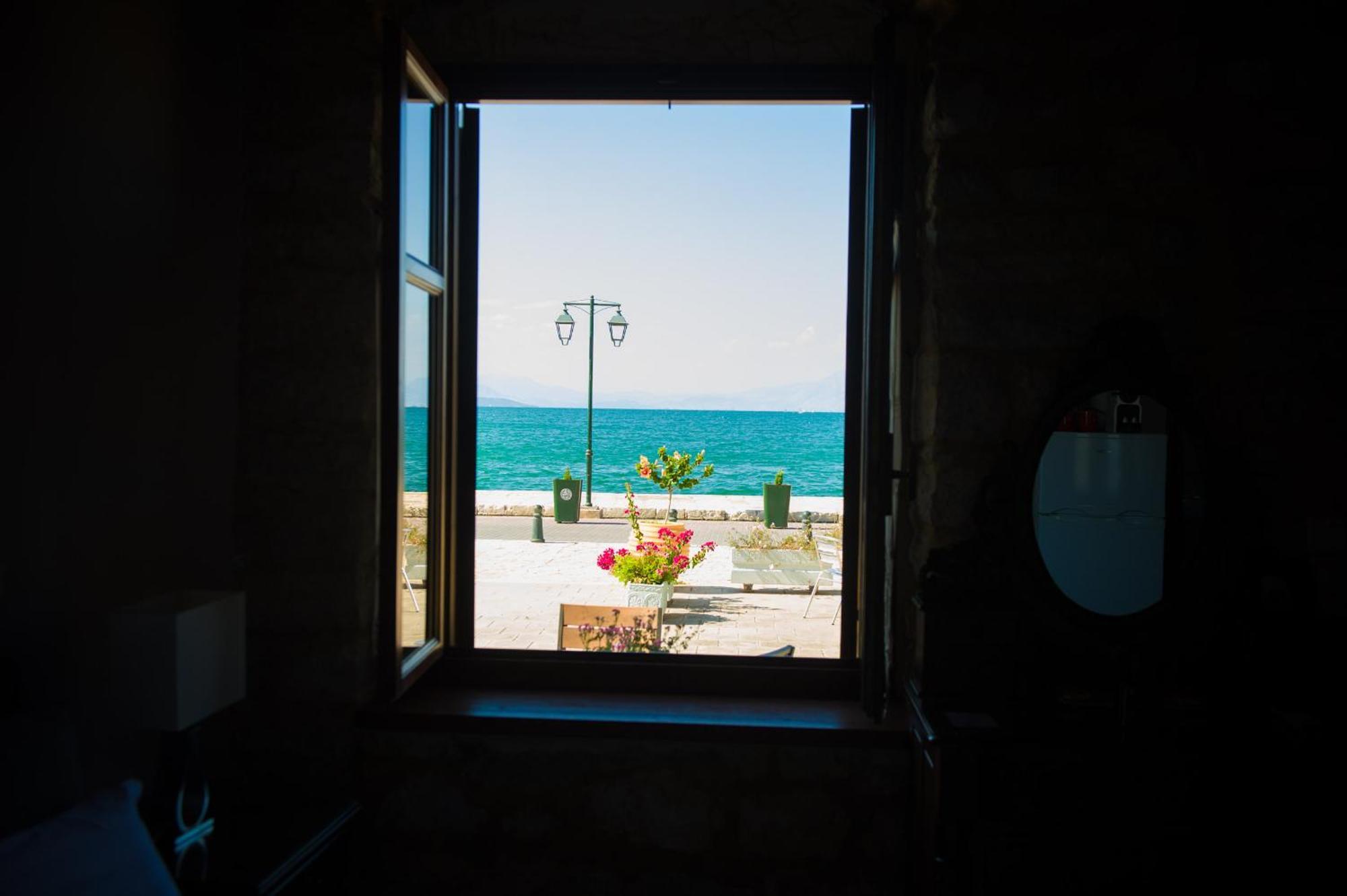 Seafront Stone Suites Vónitsa Buitenkant foto