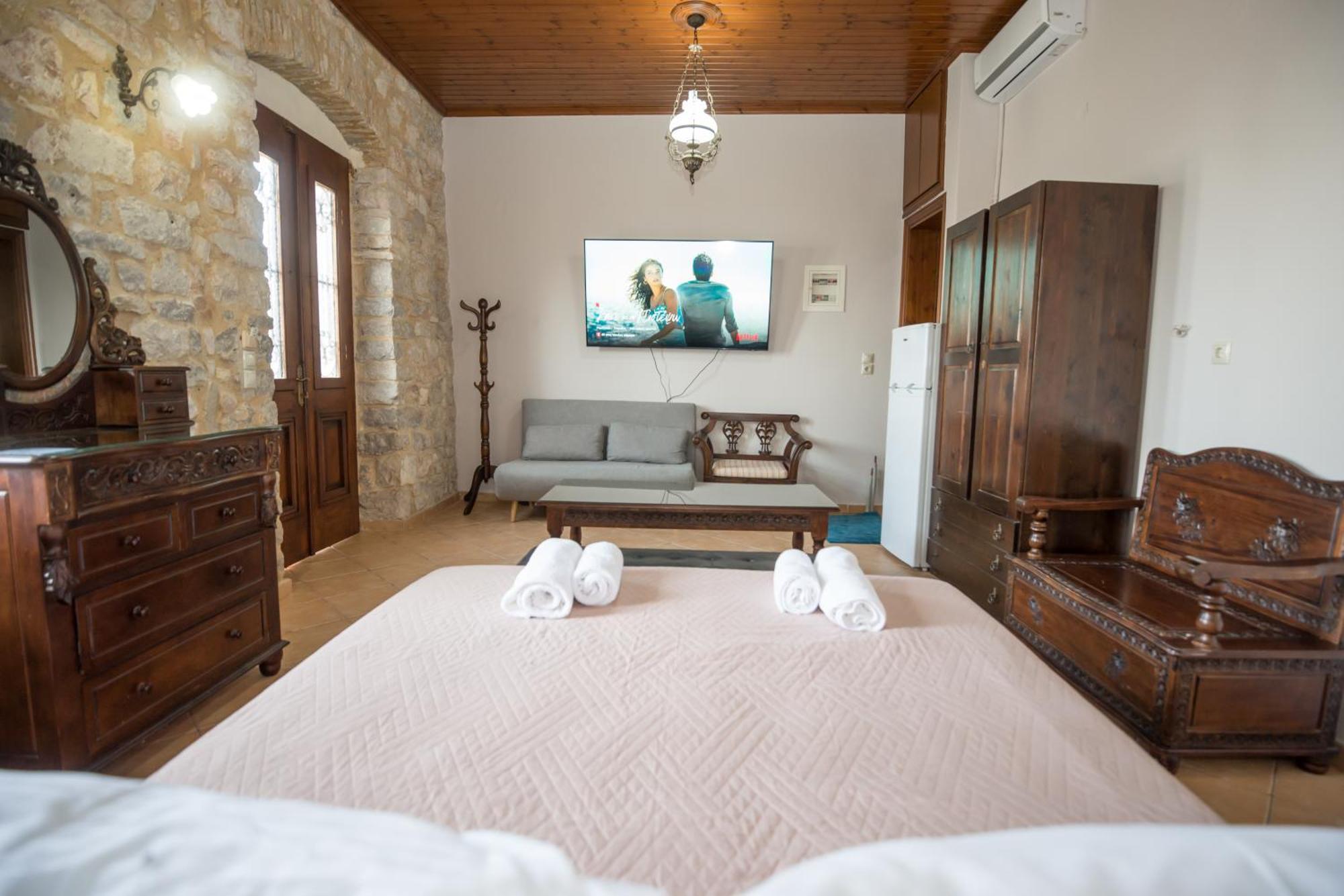 Seafront Stone Suites Vónitsa Buitenkant foto