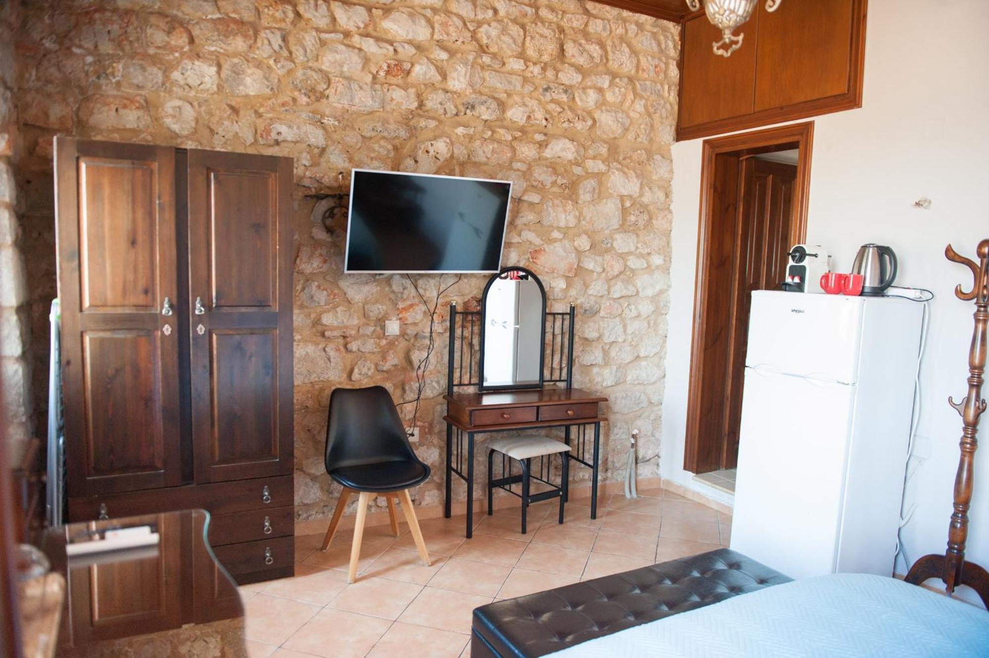 Seafront Stone Suites Vónitsa Buitenkant foto