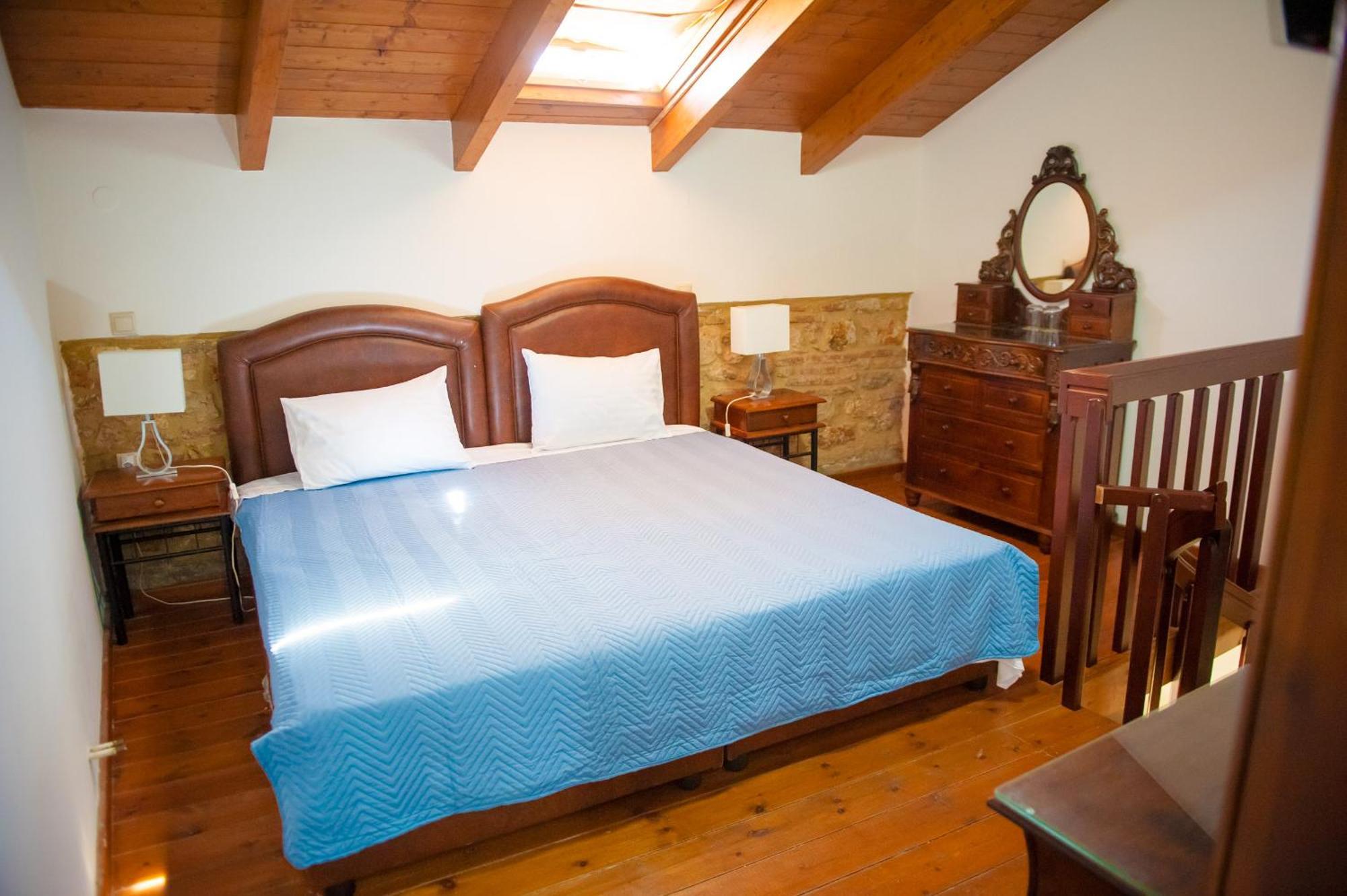 Seafront Stone Suites Vónitsa Buitenkant foto