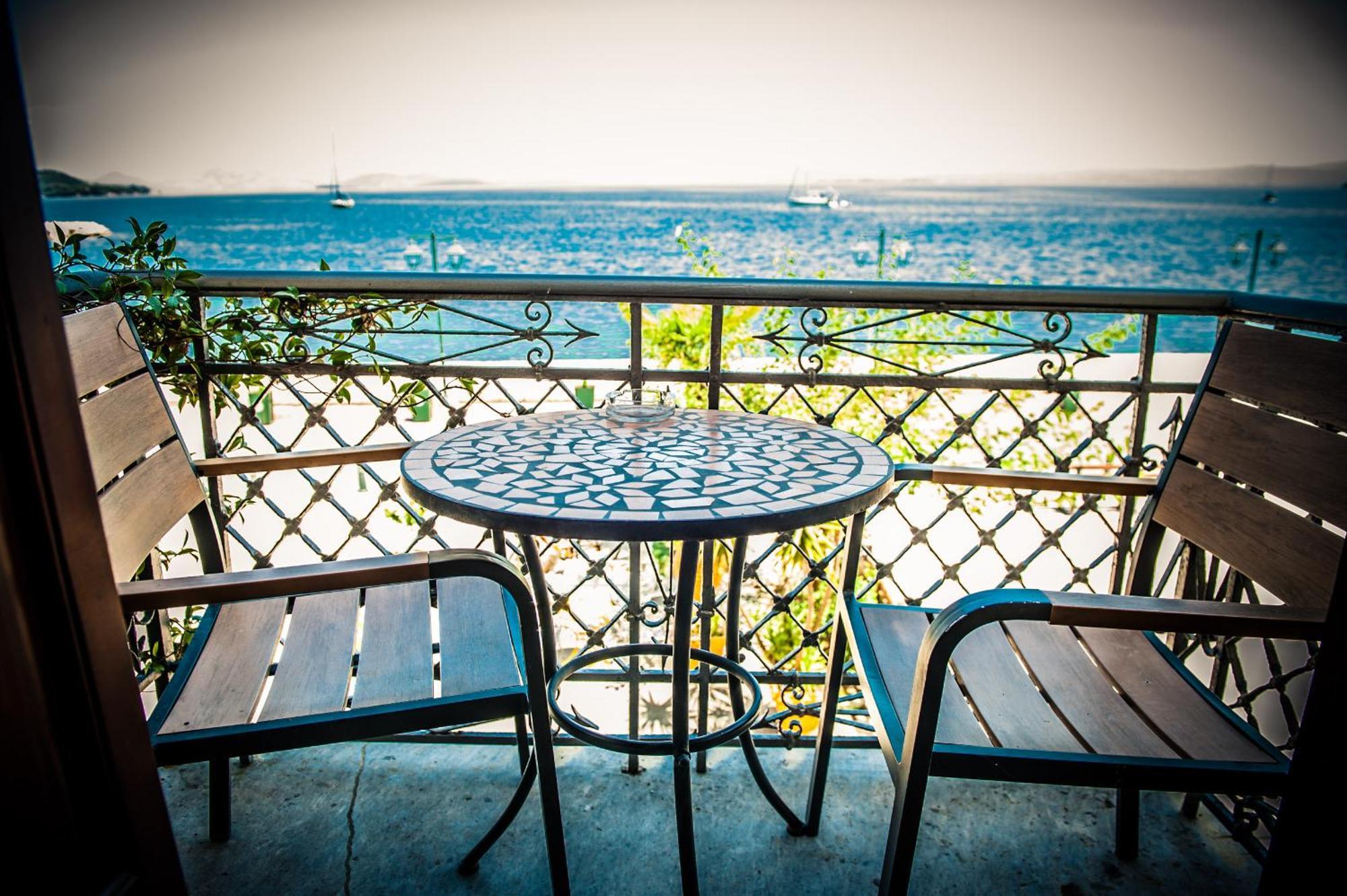 Seafront Stone Suites Vónitsa Buitenkant foto